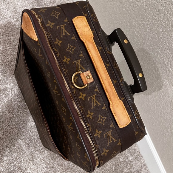 Louis Vuitton Pegase 55 Monogram Canvas Carry-on Suitcase luggage. - Picture 4 of 11